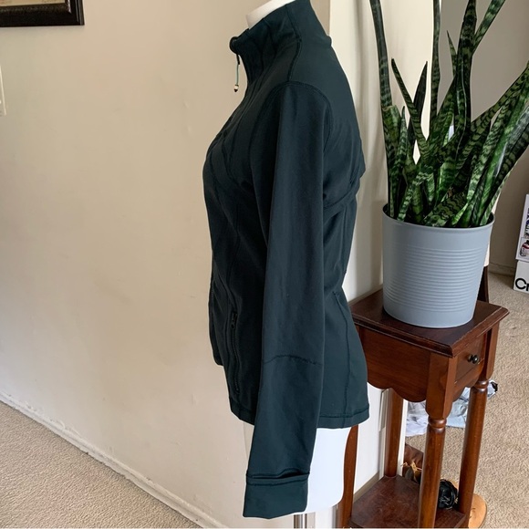 LuLulemon Define Jacket in Forrest Green with Multicolored Collar- Sz-10 - Picture 4 of 10